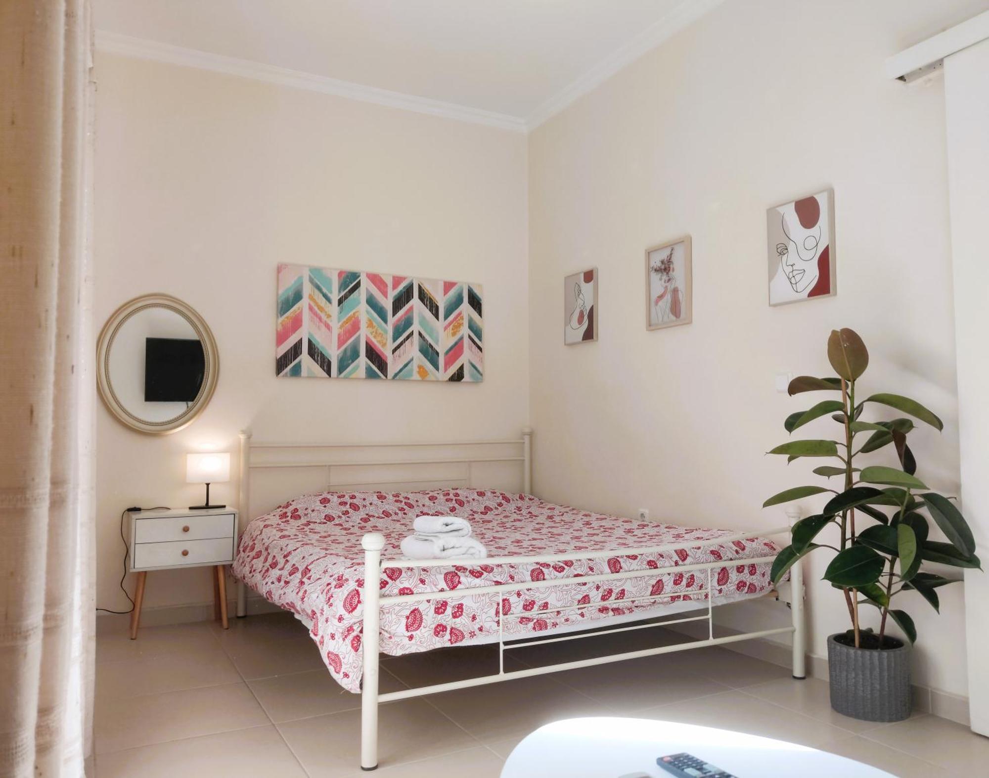 Next To Metro! Bright Apartment With Fully Equipped Kitchen Αθήνα Εξωτερικό φωτογραφία